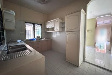 Bandar Tun Hussein Onn