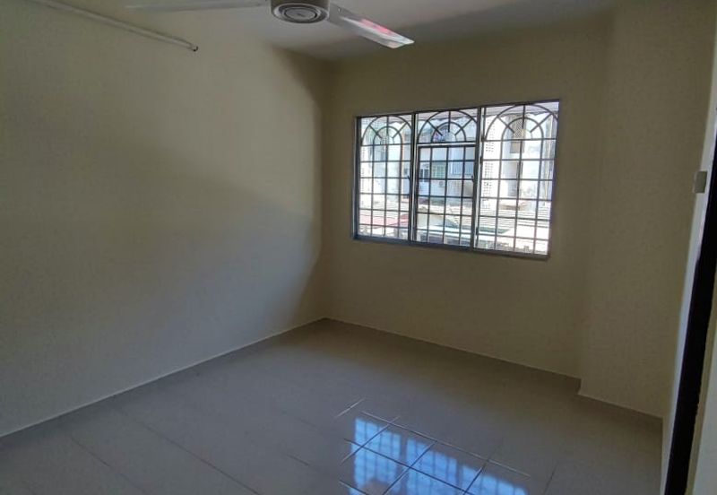 Taman Midah Townhouse