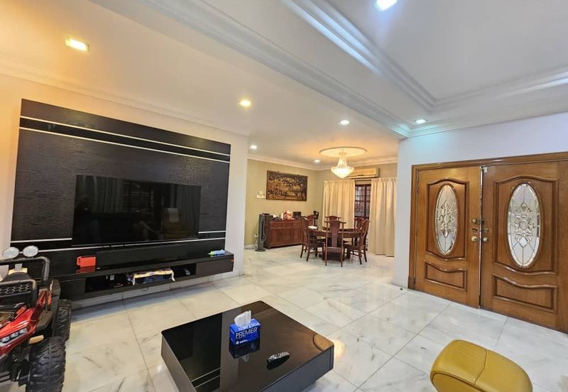 Bandar Tun Hussein Onn