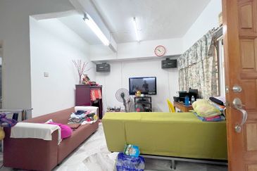 Bandar Tun Hussein Onn