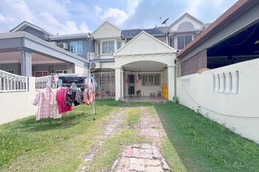 Bandar Tun Hussein Onn