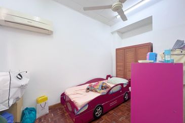 Bandar Tun Hussein Onn