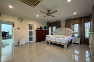 Bandar Tun Hussein Onn