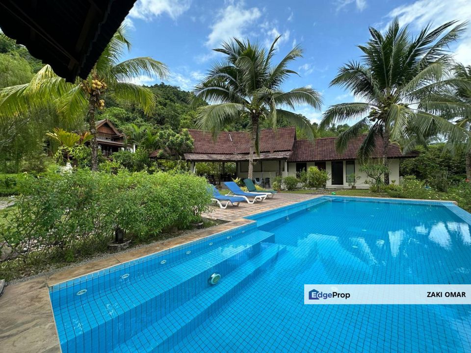 Langkawi Kedah Traditional Malay Villa Resort For Sale 5 Star Rated With Scenic Hill & Paddy View, Kedah, Langkawi
