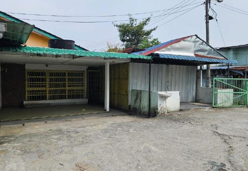 Jalan Bukit Kemuning