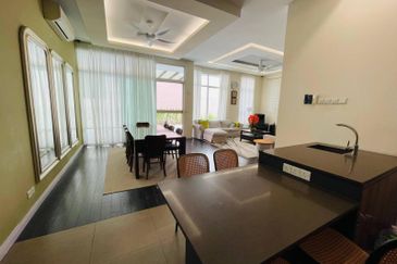 Jalan Pengaturcara U1/51 