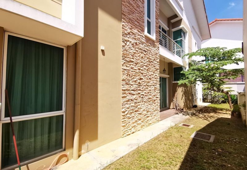 Duta Villa, Setia Alam