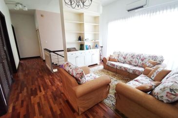 Duta Villa, Setia Alam