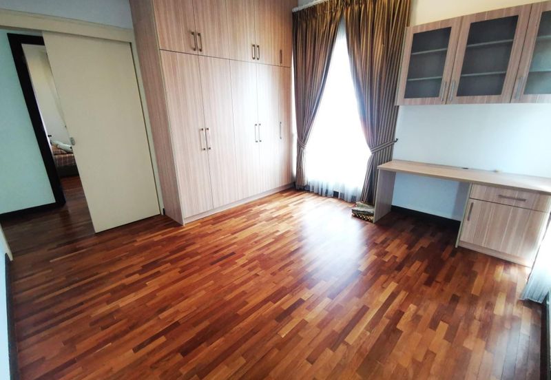 Duta Villa, Setia Alam