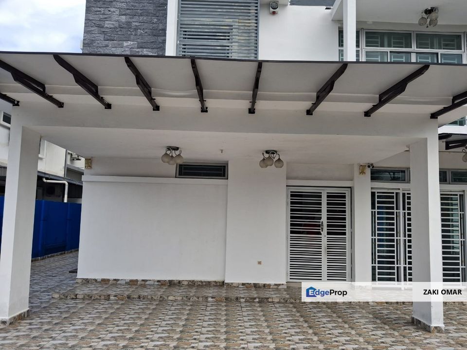 Taman Mutiara Rini — Cluster Bungalow For Sale International Lot
, Johor, Skudai