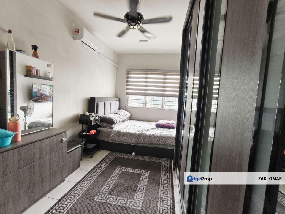 Alam Idaman Seksyen 22 Shah Alam | Renovated 3-Room Apartment For Sale Freehold, Selangor, Shah Alam