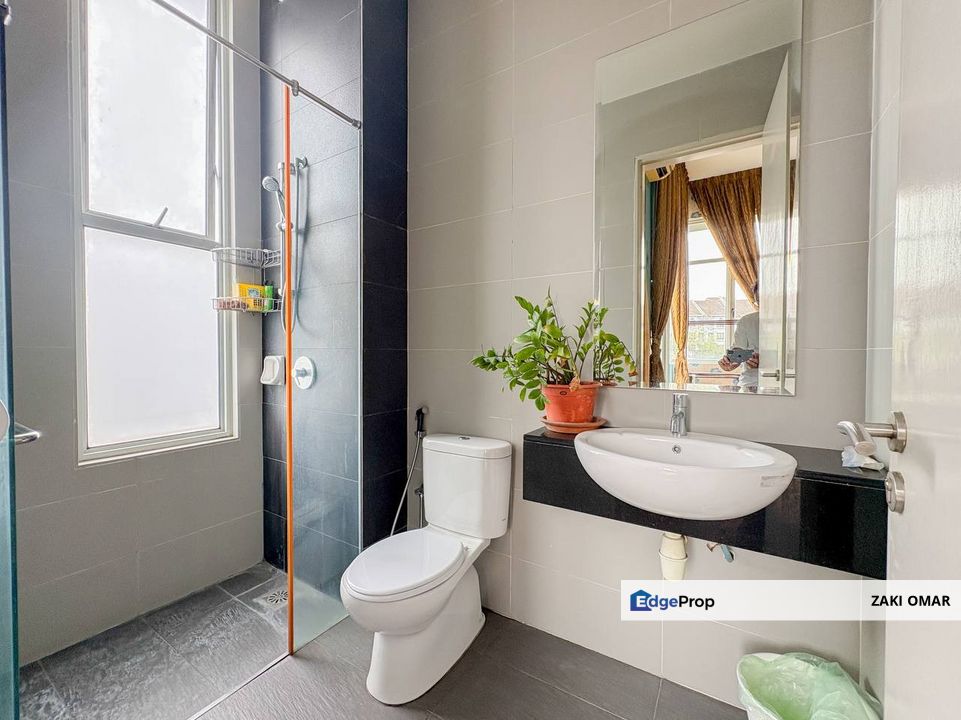 Seksyen 13 Shah Alam 2 Storey Bungalow House For Sale Renovated Unit, Selangor, Shah Alam