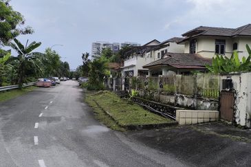Bandar Tun Hussein Onn