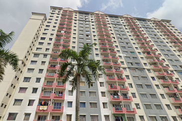 Vista Pinggiran, Taman Pinggiran Putra