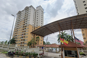 Puteri Bayu Apartment