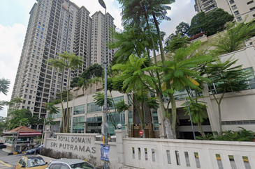 Royal Domain Sri Putramas II