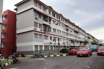 Rumah Pangsa Impian, Bandar Saujana Putra
