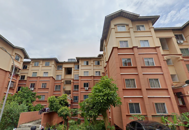 Astana Alam Apartment