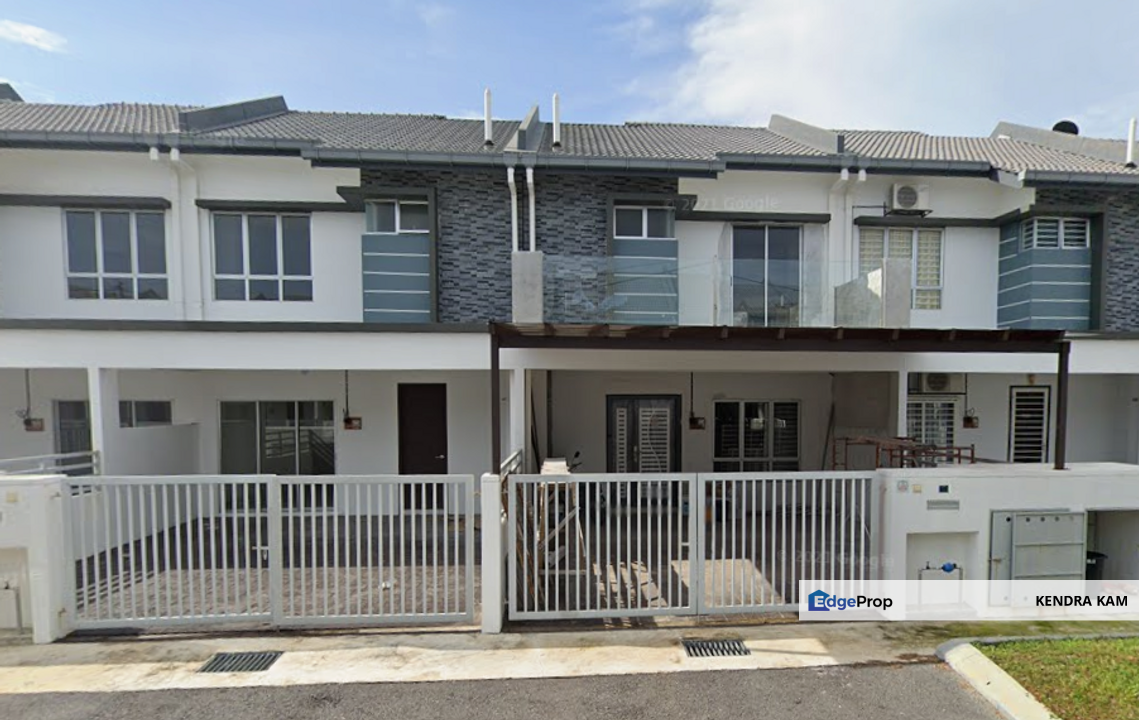 BANK LELONG No. 42, Jalan Palma 1/3, Bandar Hillpark, 42300 Bandar Puncak Alam, Selangor, Selangor, Bandar Puncak Alam