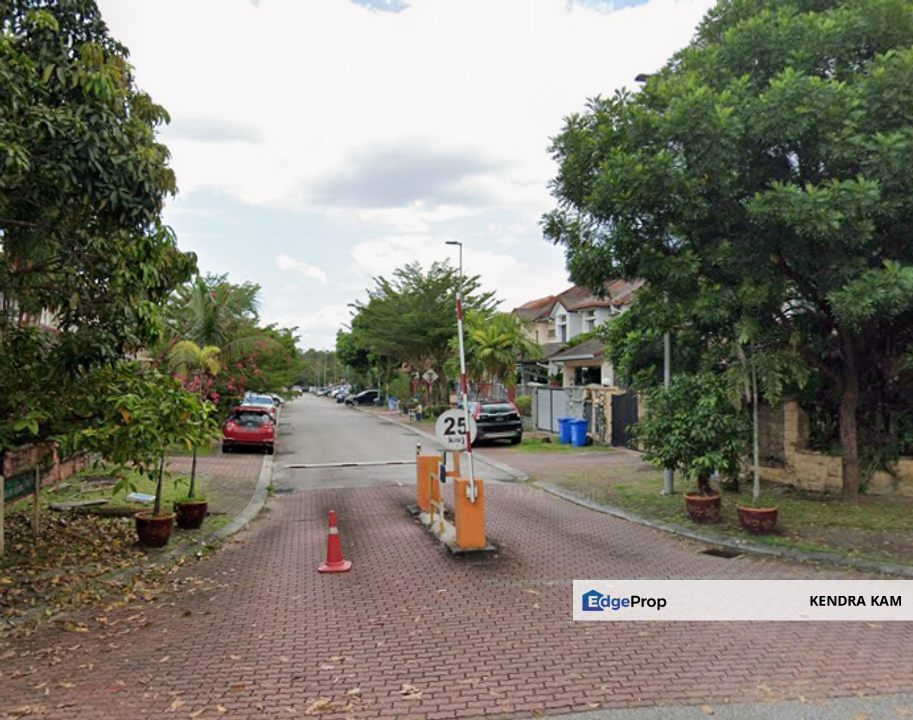 BANK LELONG No. 81, Jalan Adang U8/17, Bukit Jelutong, Seksyen U8, 40150, Shah Alam, Selangor, Selangor, Shah Alam