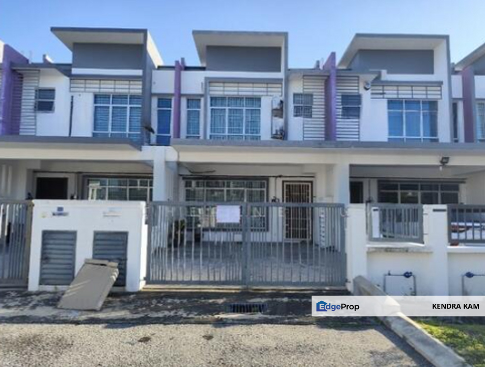 BANK LELONG No. 32, Jalan Ceri 6/9, Bandar Hillpark, 42300 Bandar Puncak Alam, Selangor, Selangor, Bandar Puncak Alam