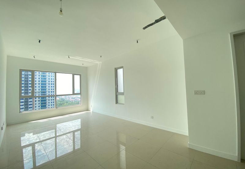 Lakefront Condominium | Emerald Hills @ Alam Damai