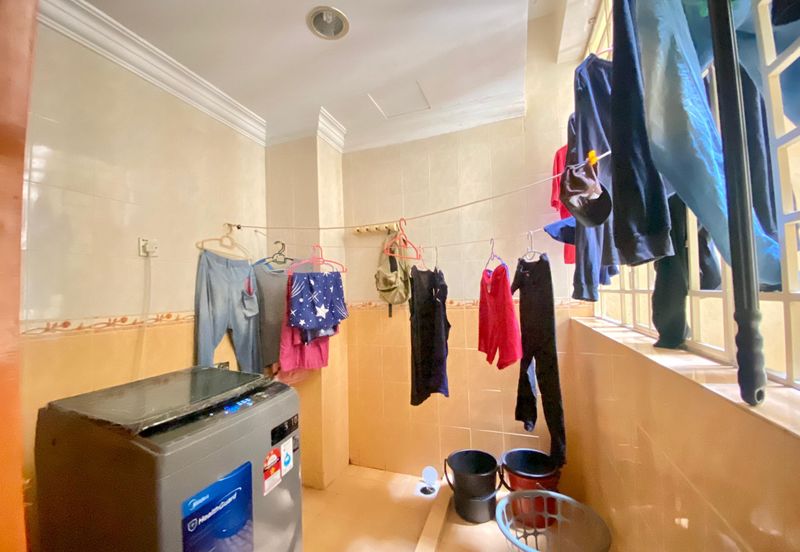 Pangsapuri Bayu Suria (Summerfields Apartments)