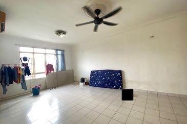 Pangsapuri Bayu Suria (Summerfields Apartments)