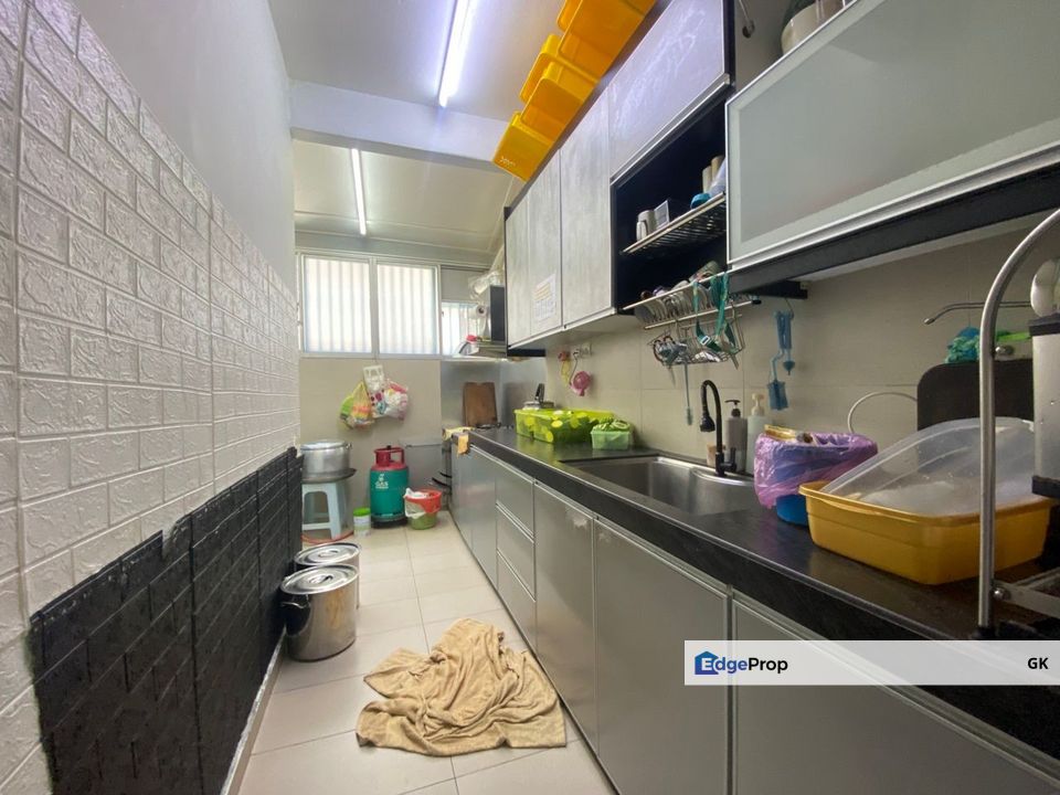 Extended Ground Floor Townhouse @ Taman Bukit Saga , Selangor, Ampang