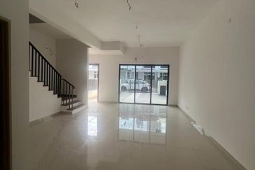 2sty superlink @ Irama Villa 2, Bandar Kinrara