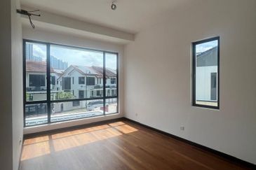 2sty ENDLOT superlink @ Irama Villa 2, Bandar Kinrara