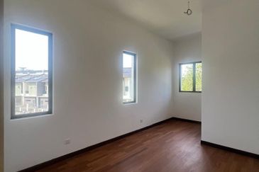 2sty ENDLOT superlink @ Irama Villa 2, Bandar Kinrara