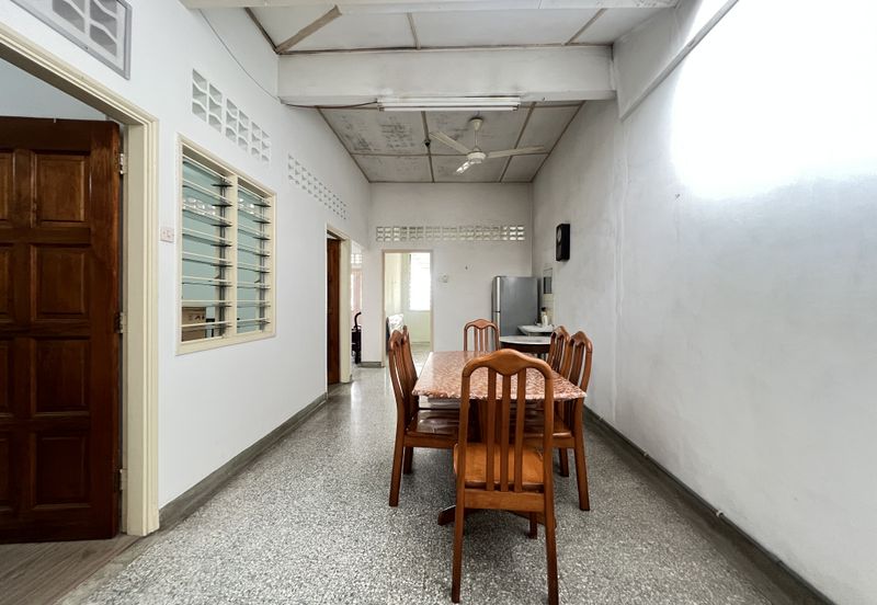 Happy Garden (Taman Gembira)