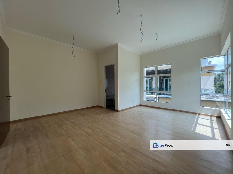 3sty bungalow @ Avenue 4 , Bandar Tun Hussein Onn, Selangor, Cheras