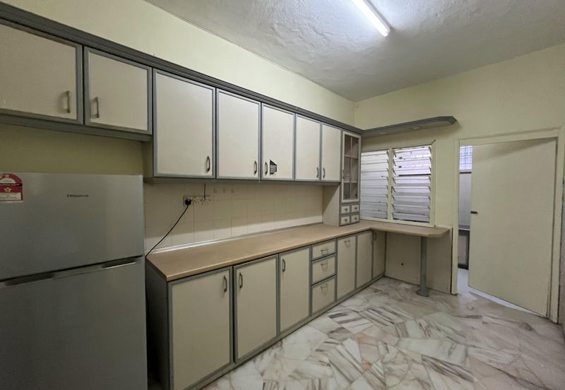 SL7, Bandar Sungai Long