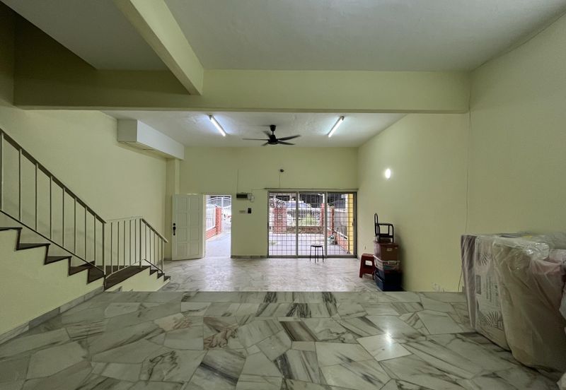 SL7, Bandar Sungai Long