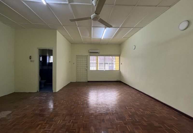 SL7, Bandar Sungai Long