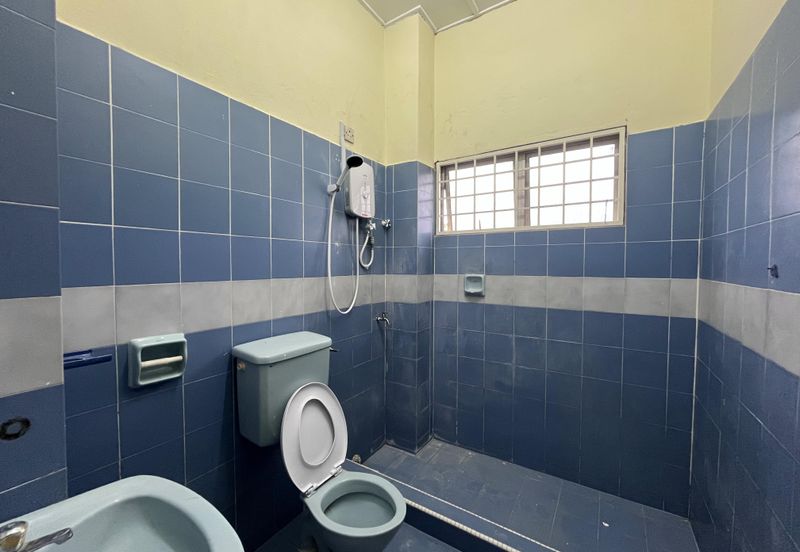 SL7, Bandar Sungai Long