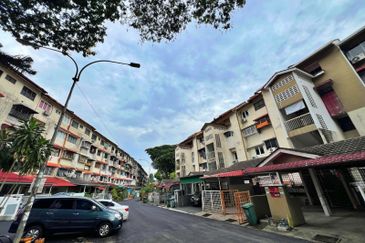 Taman Midah Townhouse