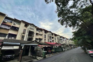 Taman Midah Townhouse