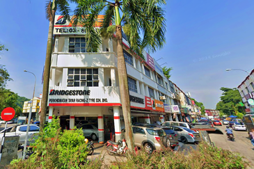 Kawasan Perniagaan Taming Permai