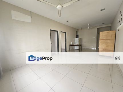 Partially furnished Townhouse Villa @ Saujana Suria , Selangor, Kajang