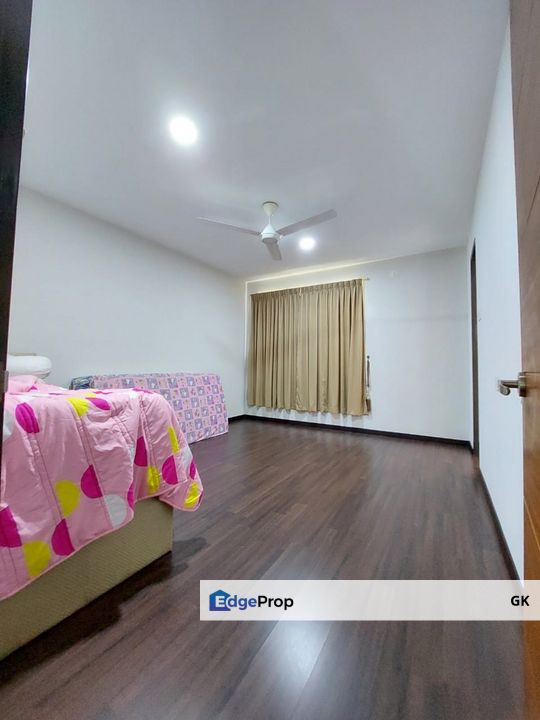 3 Storey Semi-D  Taman Saujana Suria, Selangor, Kajang