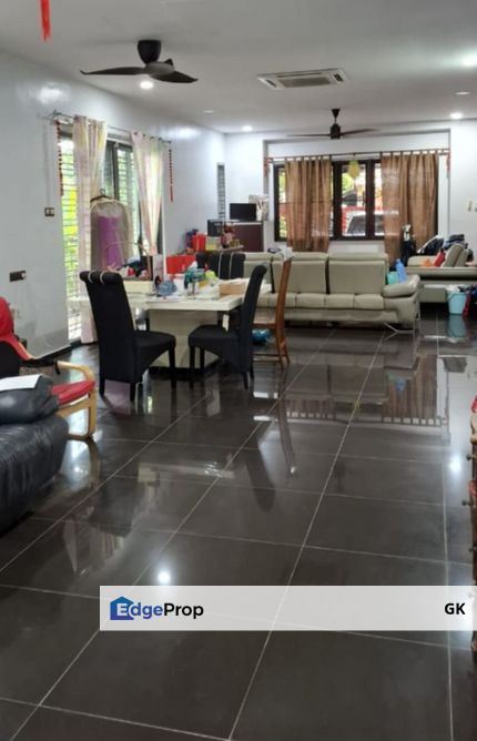 3 Storey Semi-D (Endlot) @ Taman Saujana Suria, Selangor, Kajang