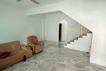 SL 6, Bandar Sungai Long