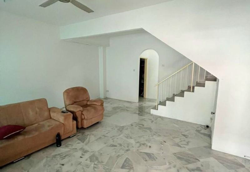 SL 6, Bandar Sungai Long