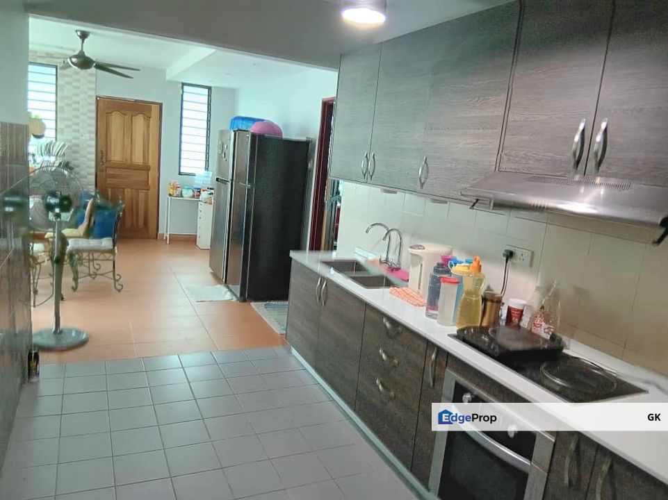 3 Storey Semi-D  Taman Saujana Suria, Selangor, Kajang
