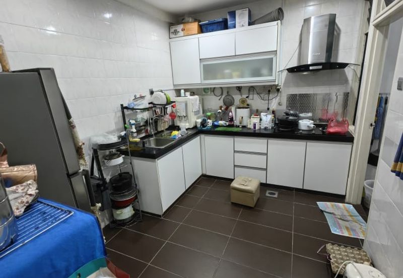 Evergreen Park Cypress