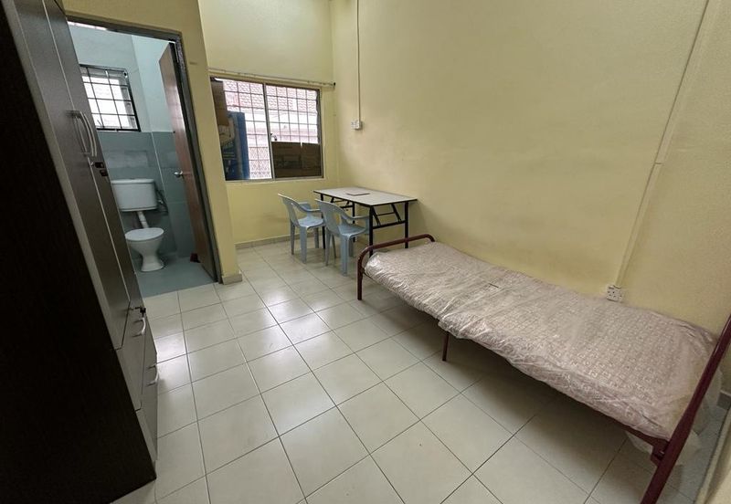 SL7, Bandar Sungai Long