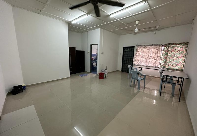 SL7, Bandar Sungai Long